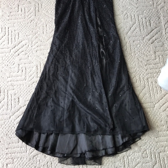 Black beaded Evening gown - Picture 2 of 6